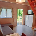 Lodge Bialy Zagiel Centrum Ustronia Morskiego *